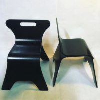 Zwarte vintage schoolstoeltjes nr 75